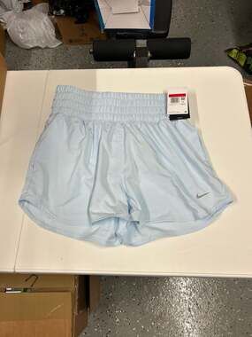 Nike One Women's Dri-FIT High-Rise Loose Fit Shorts - Light Blue (DX6642-423)